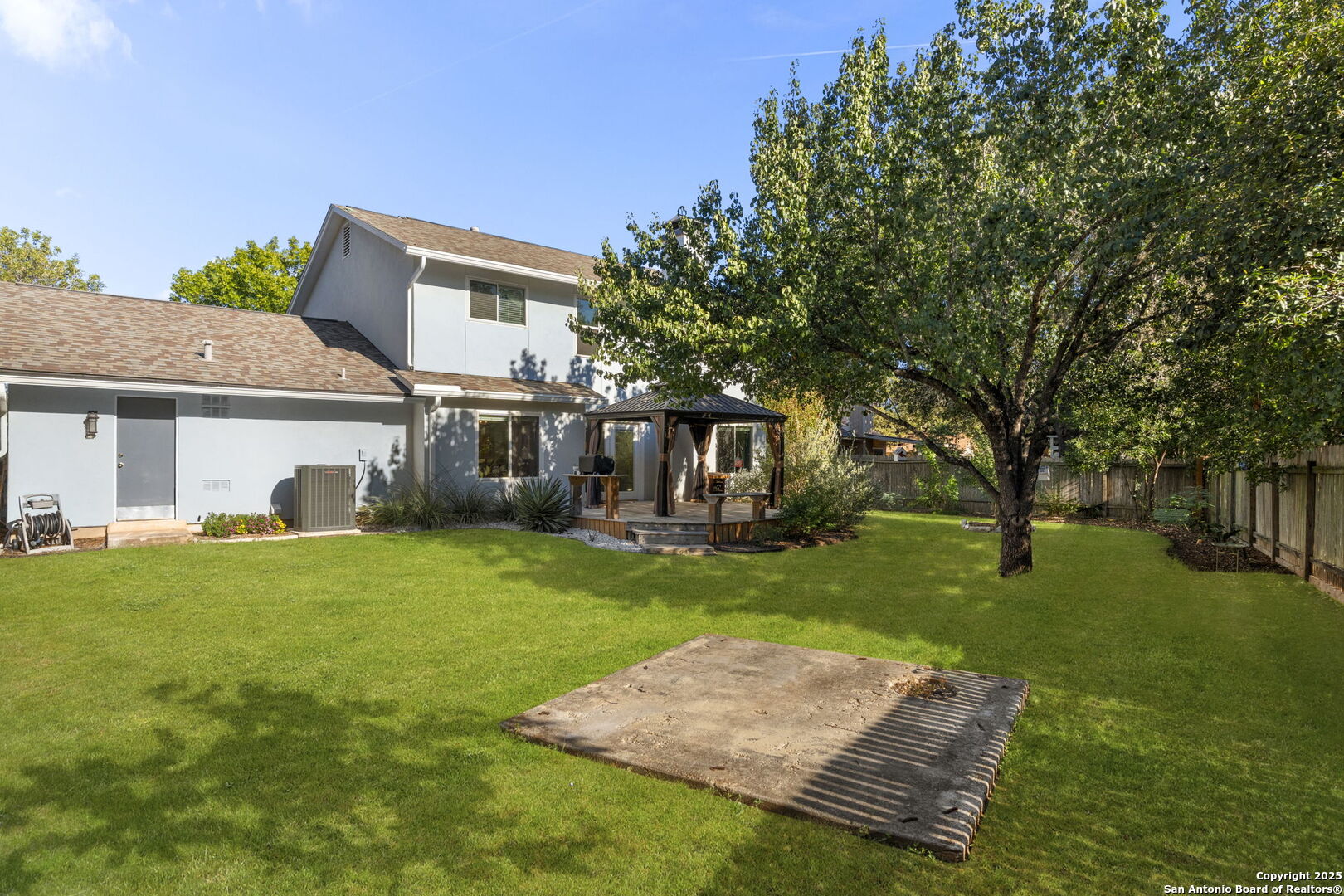 13735 Forest Rock