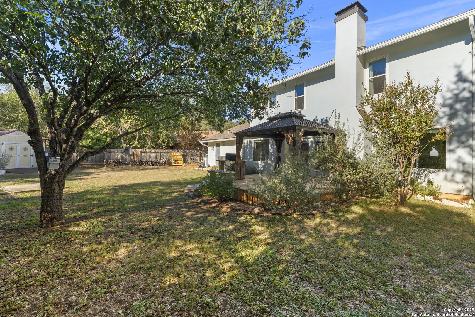 13735 Forest Rock