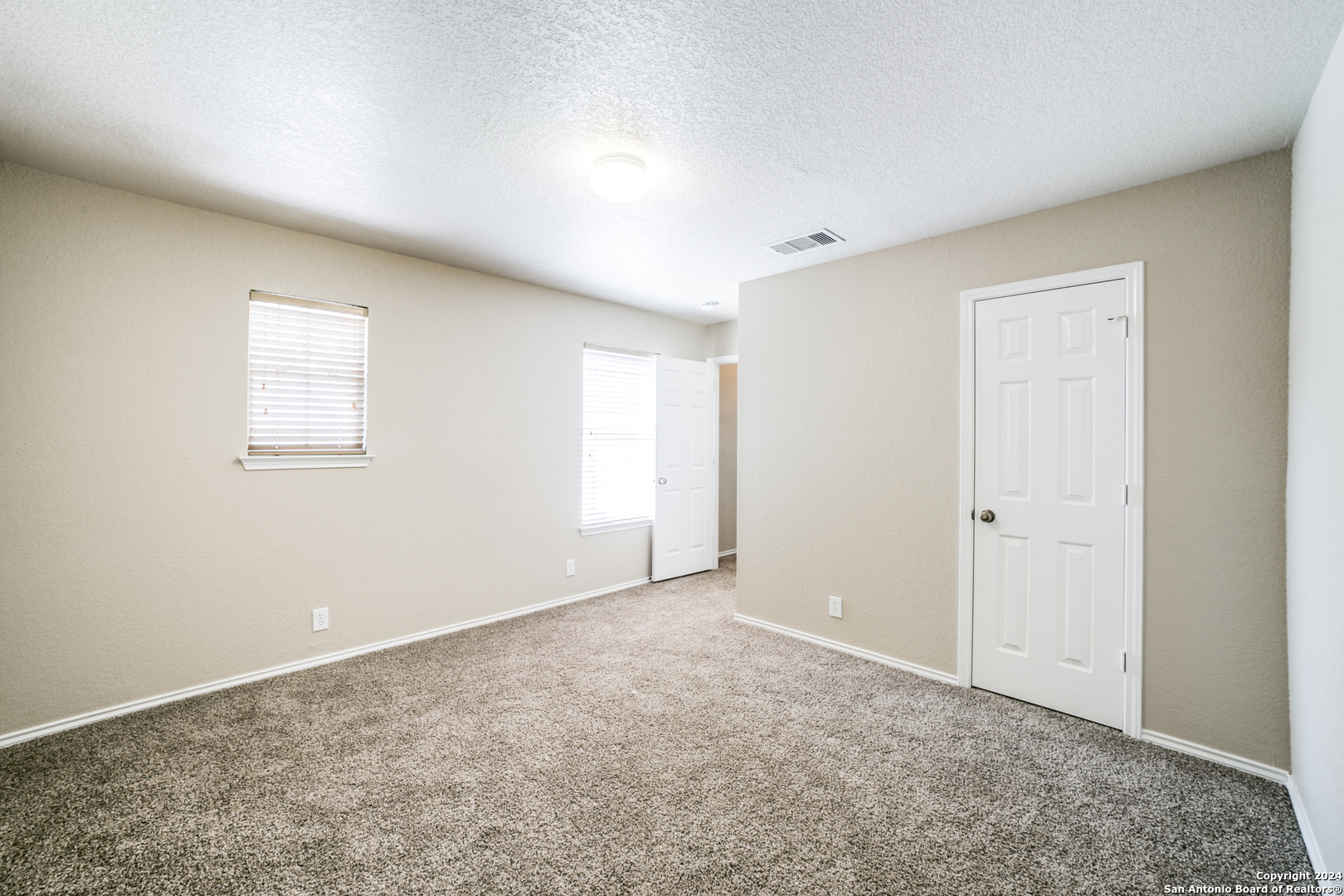 2815 BANDBURY OAK