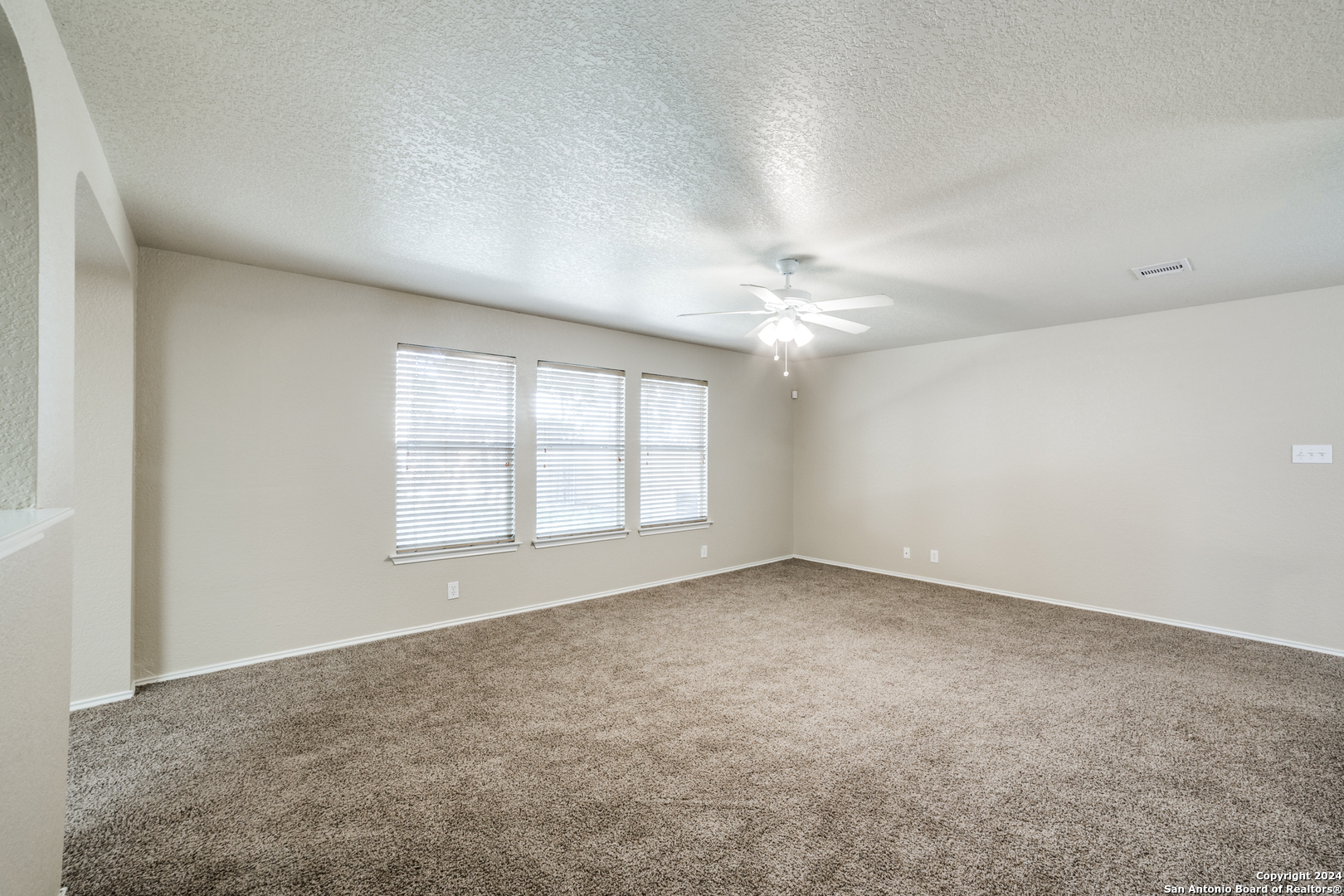 2815 BANDBURY OAK