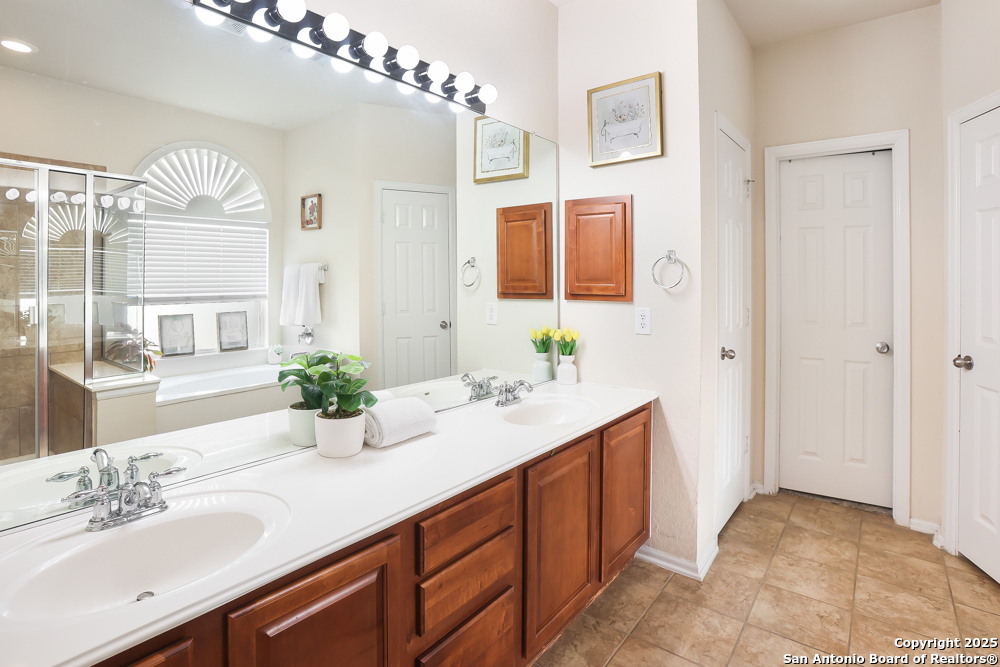 4726 River Rock