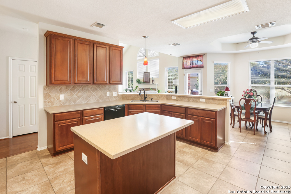4726 River Rock