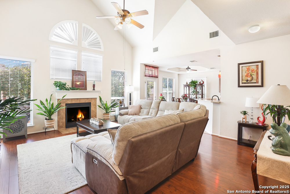 4726 River Rock