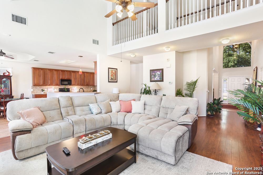 4726 River Rock