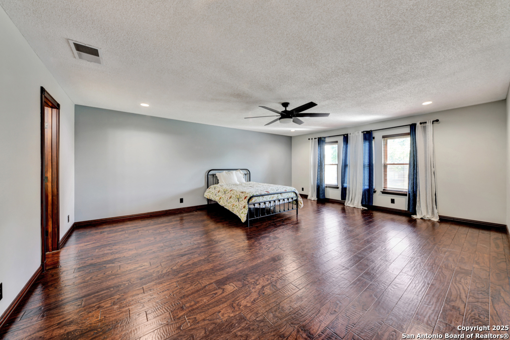 1101 Quiet Creek