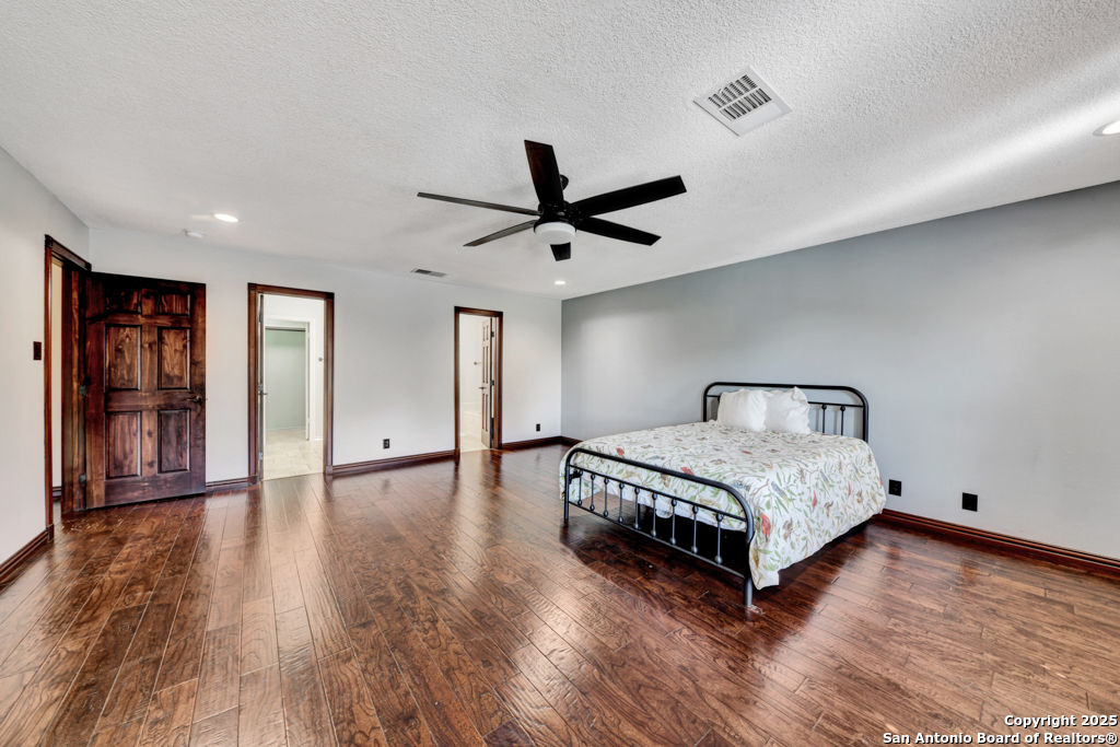 1101 Quiet Creek