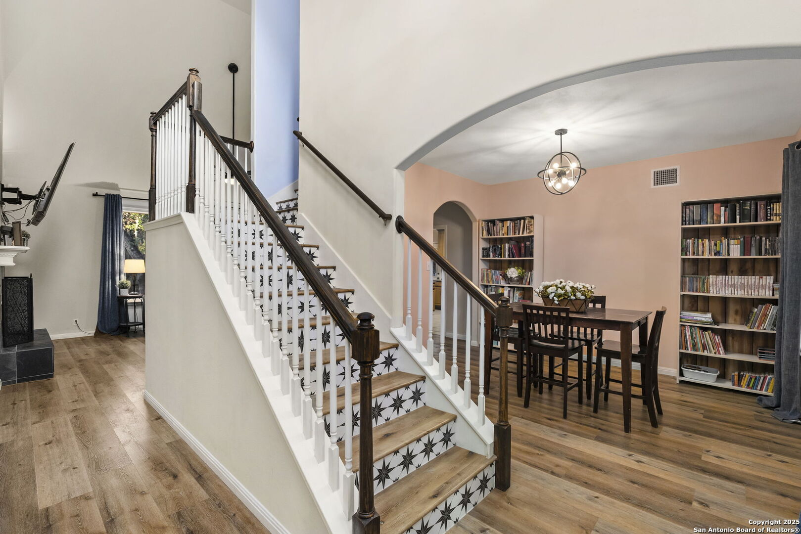 9119 Cap Mountain Dr