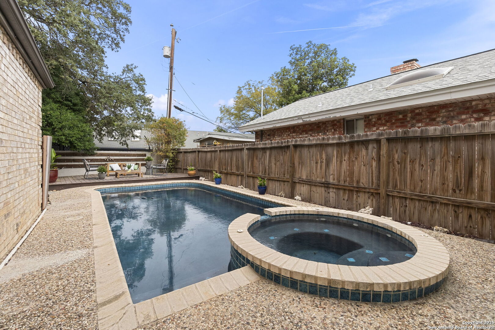 5203 Metcalf
