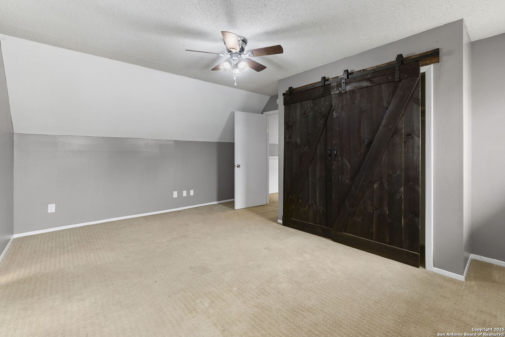 5203 Metcalf