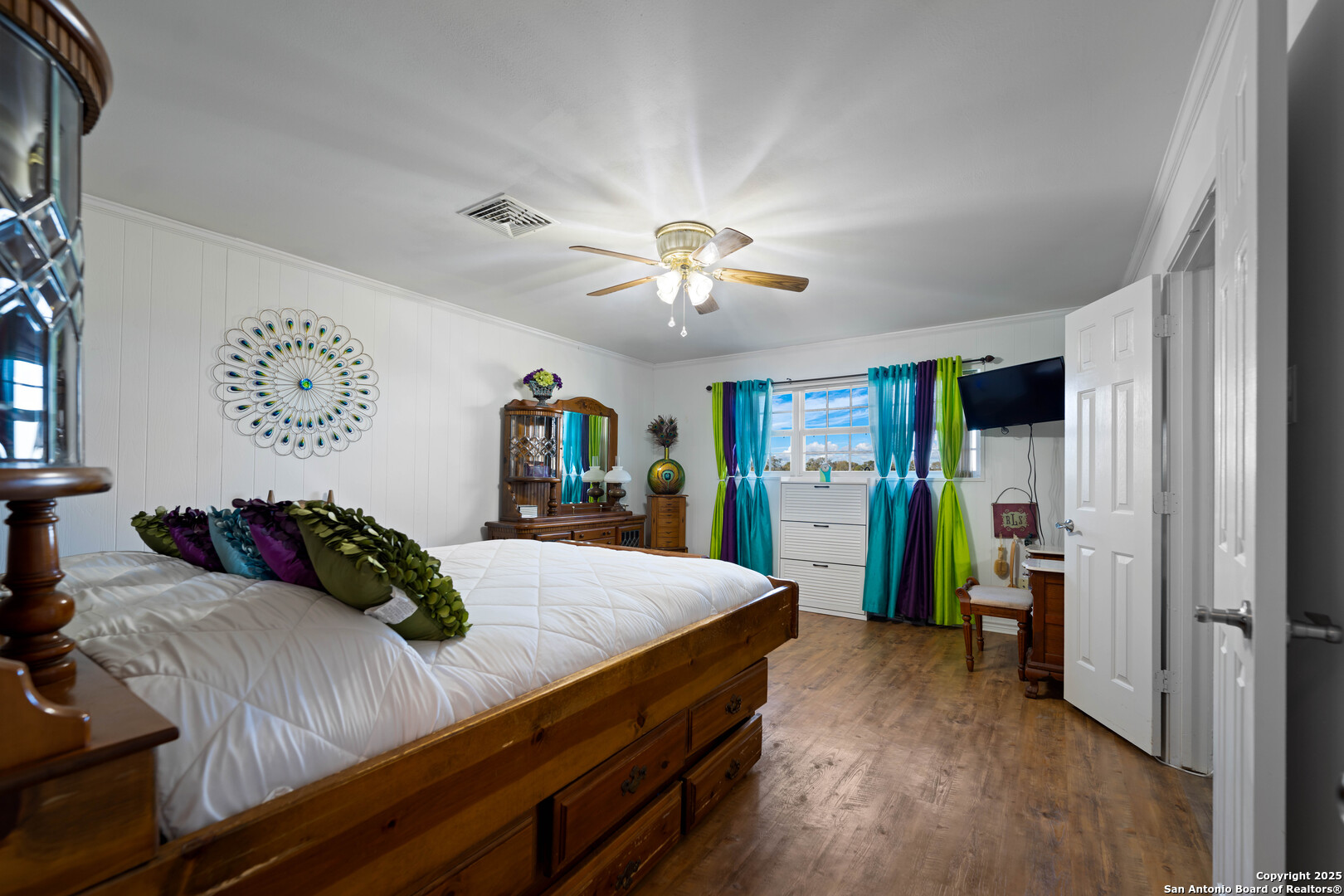 380 Clinton Rd