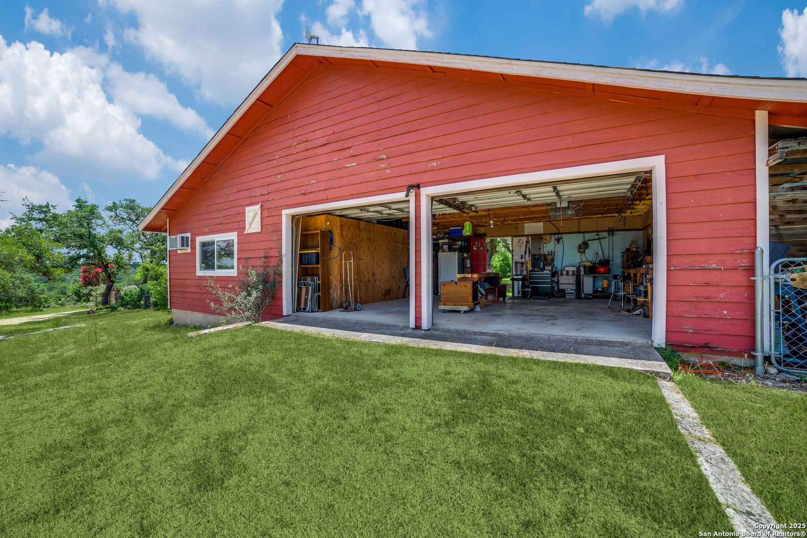 20892 Bluehill Pass