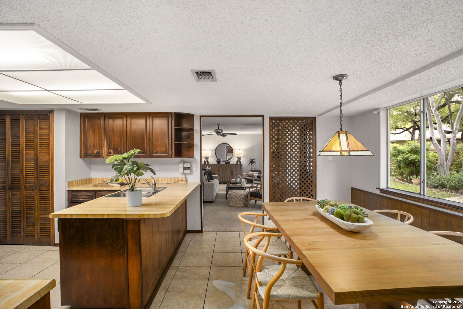 2527 Cedar Glen