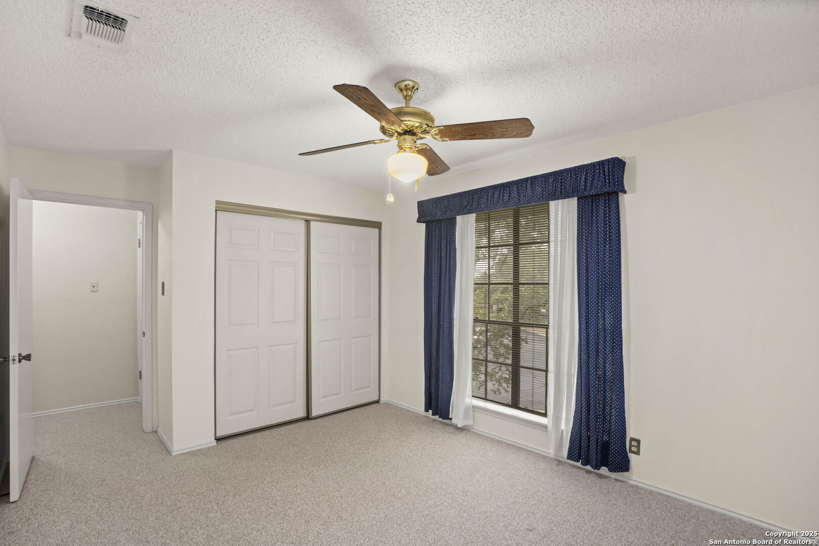 2527 Cedar Glen