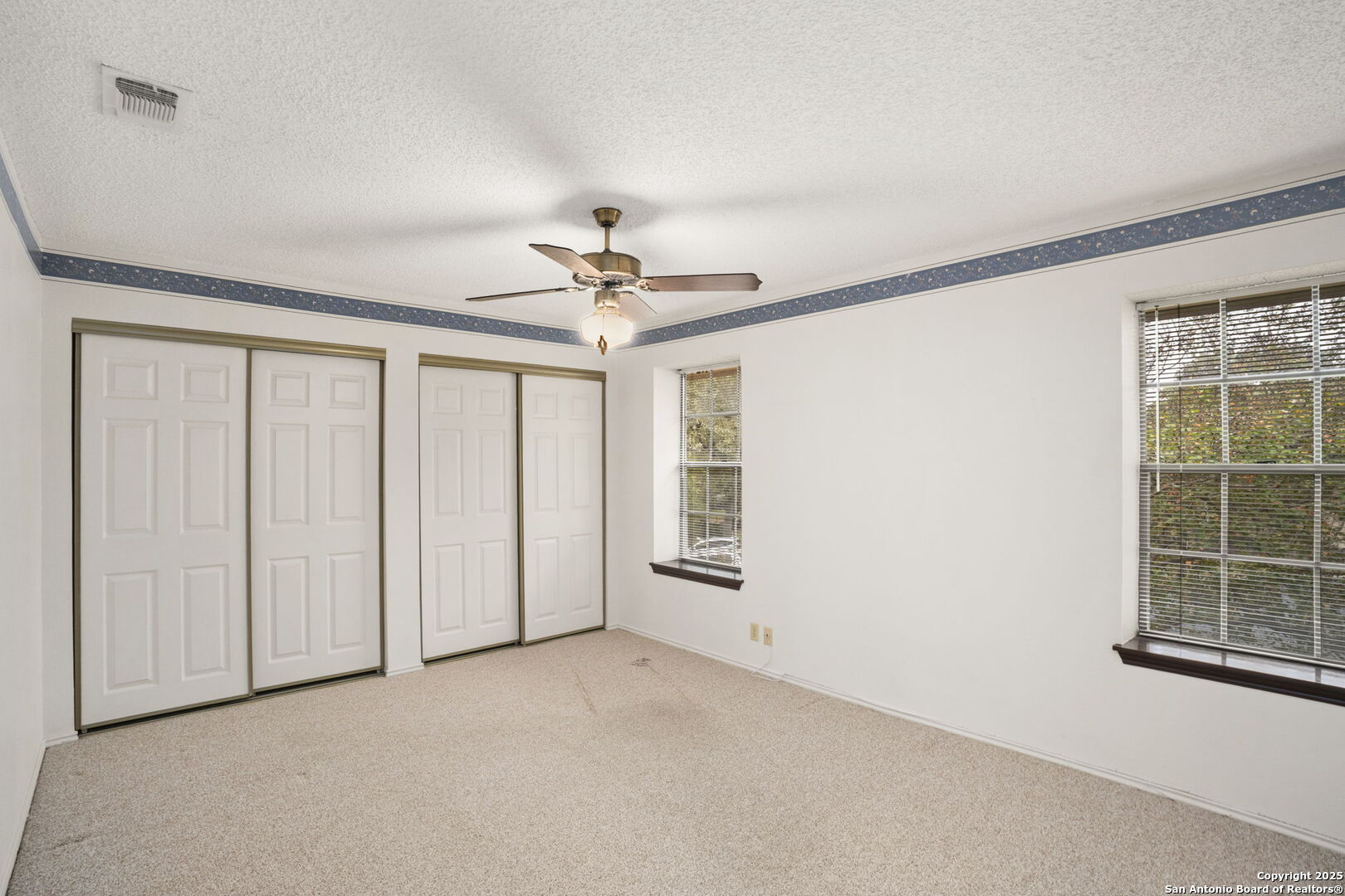 2527 Cedar Glen