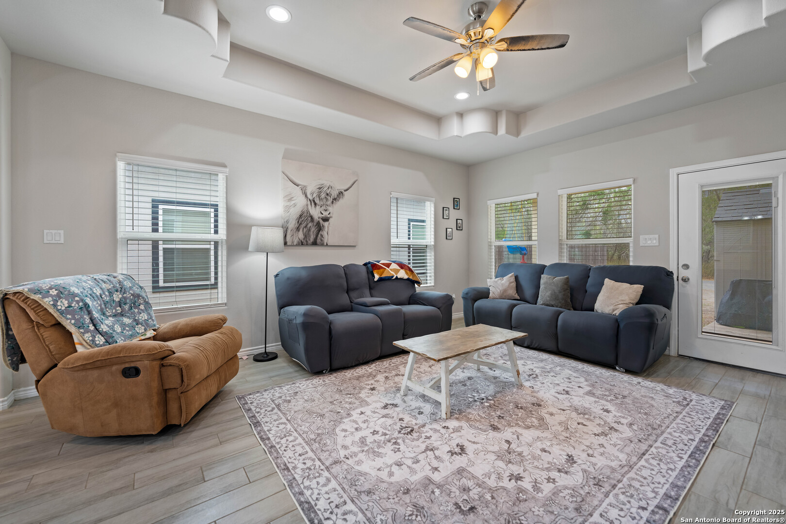 760 Crestview