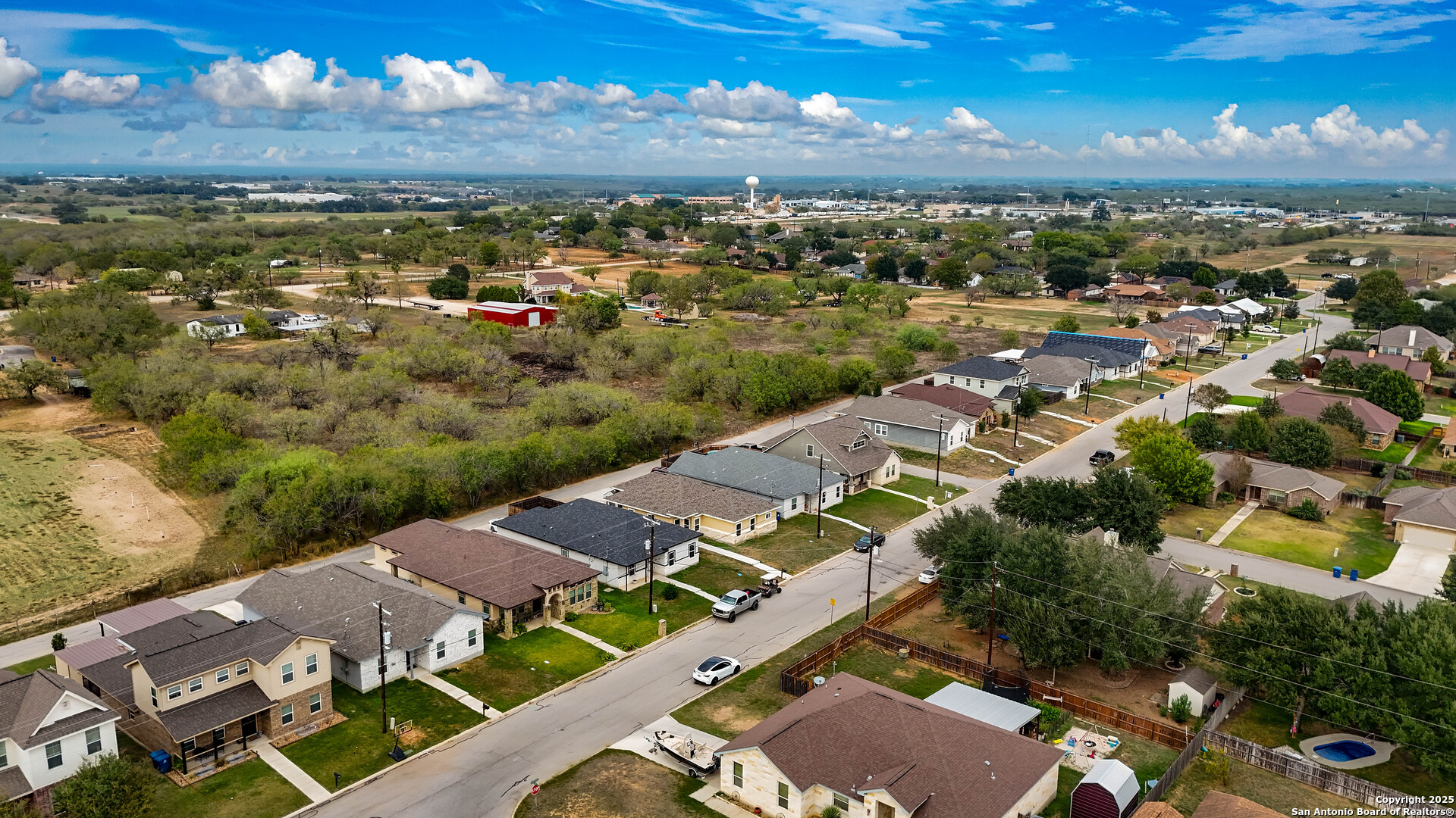 760 Crestview