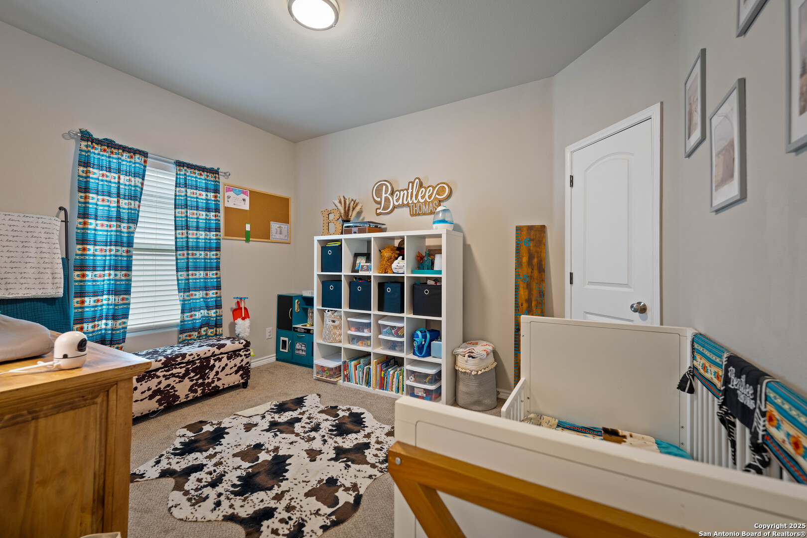 760 Crestview