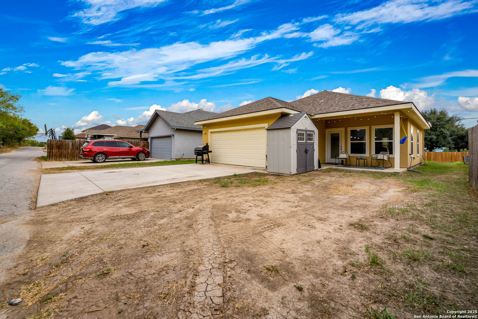 760 Crestview