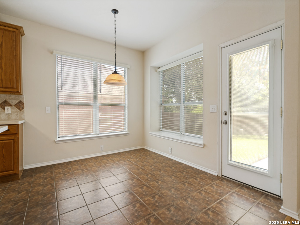 20811 Encino Pebble