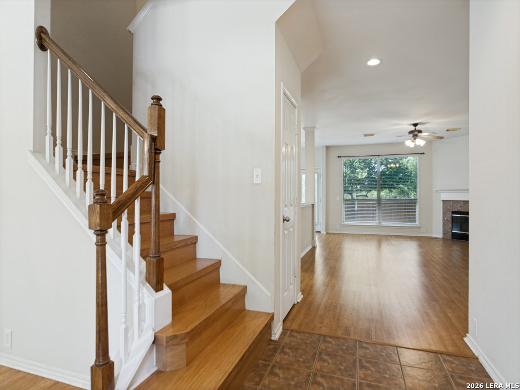 20811 Encino Pebble