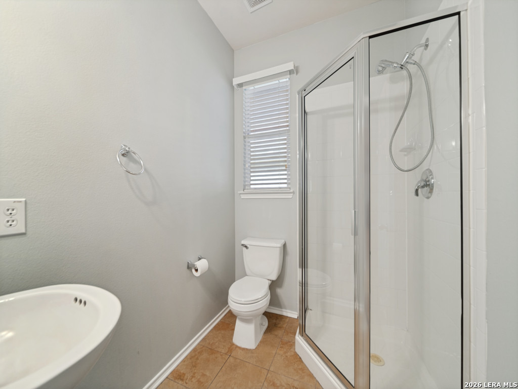 20811 Encino Pebble