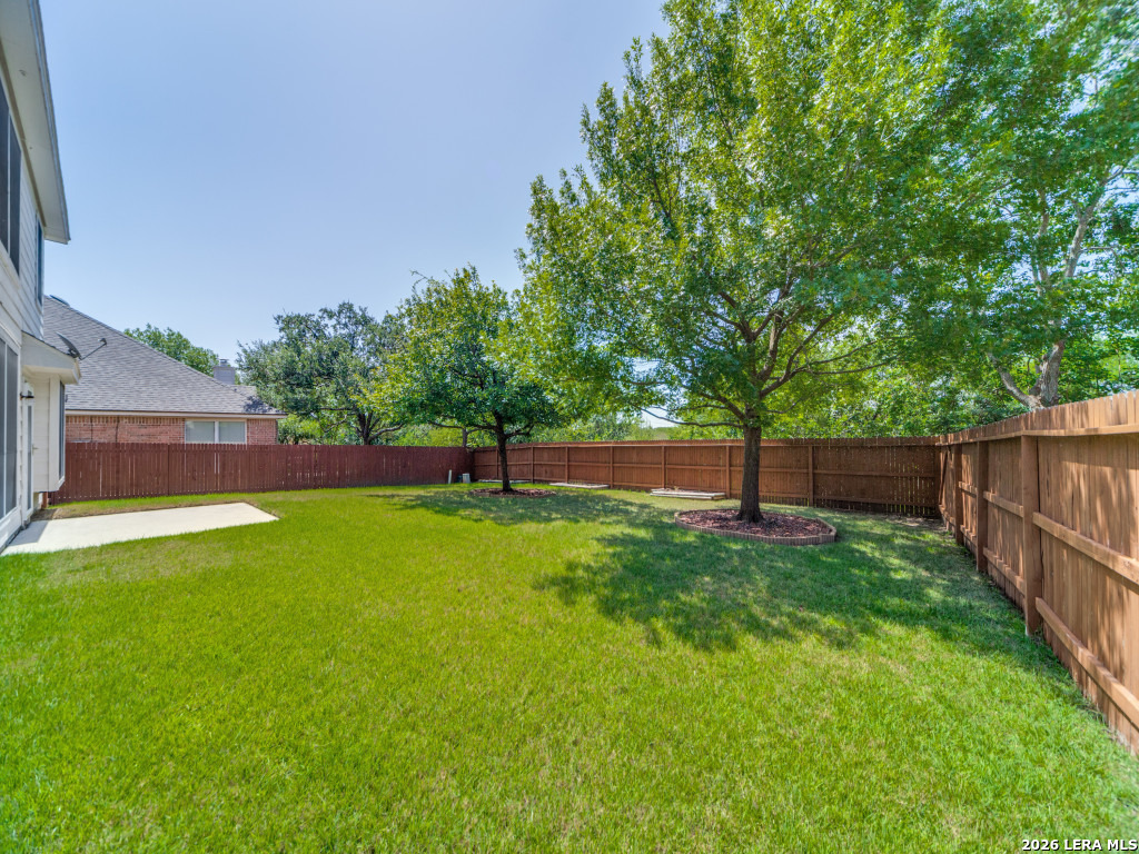 20811 Encino Pebble