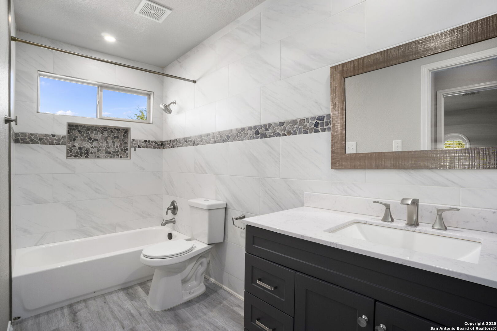 4002 Calle De Cobre