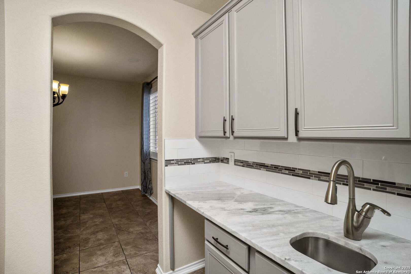 4002 Calle De Cobre