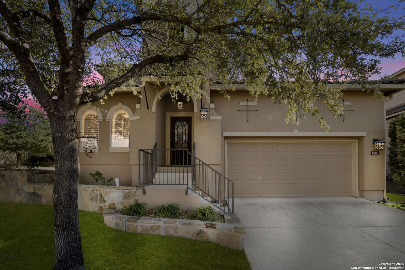 4002 Calle De Cobre