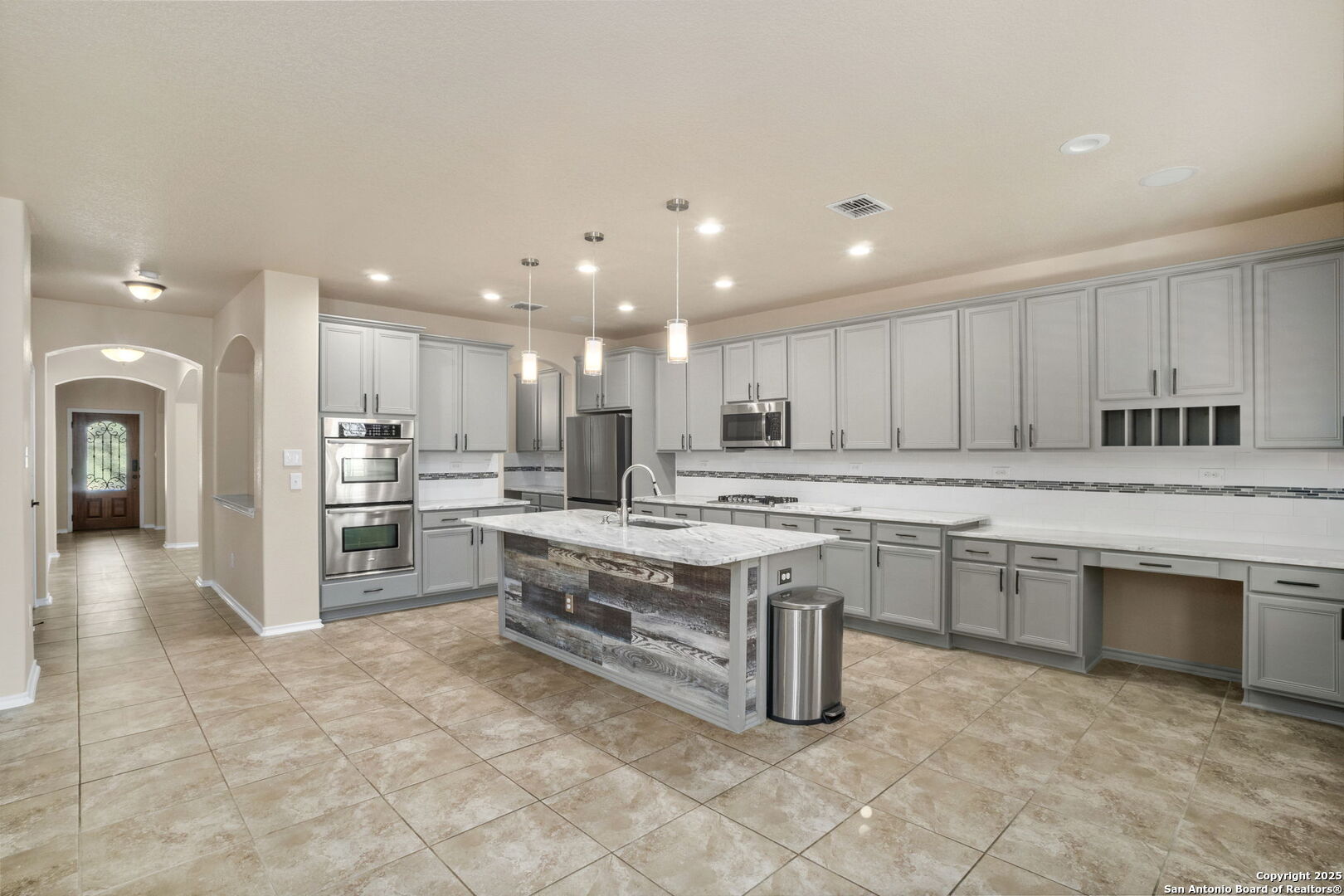 4002 Calle De Cobre