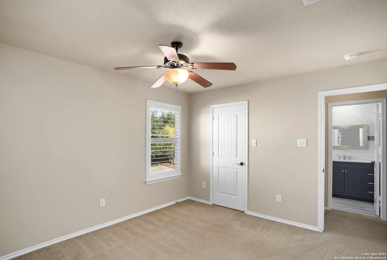 4002 Calle De Cobre