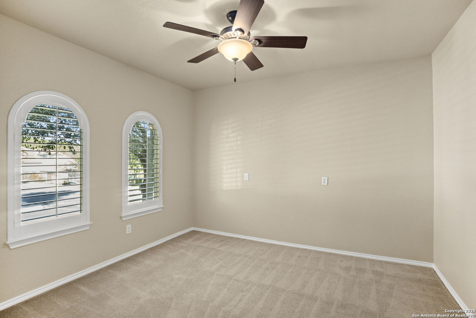 4002 Calle De Cobre