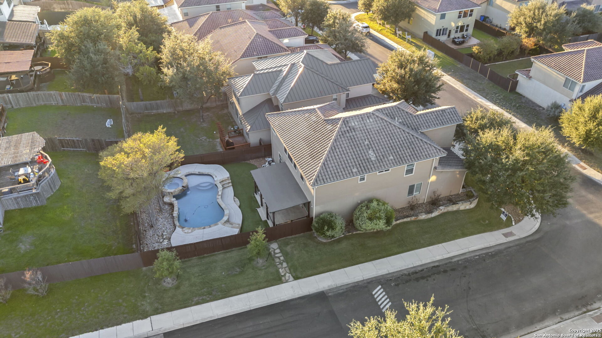 4002 Calle De Cobre