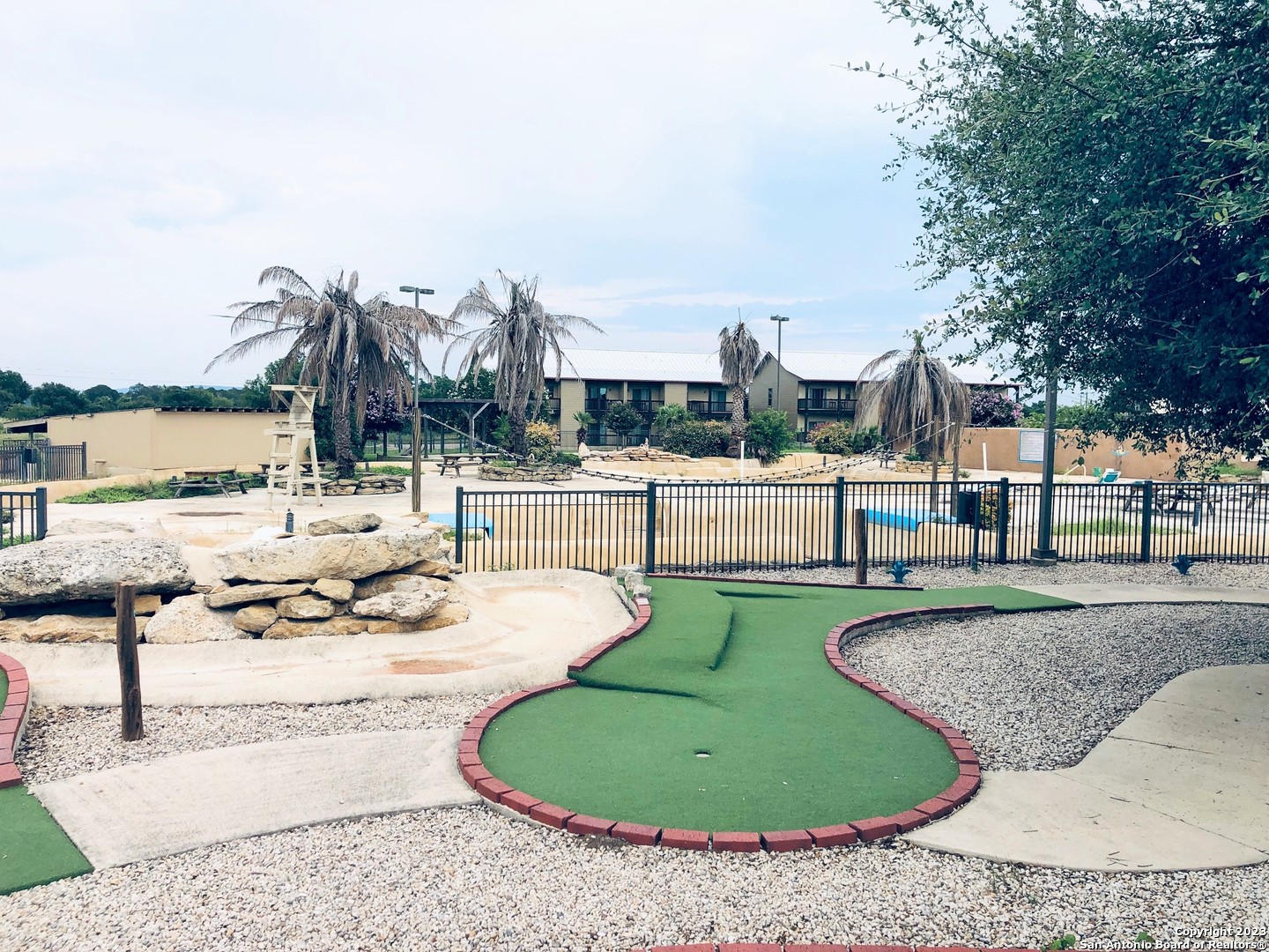 21N WHARTONS DOCK RD