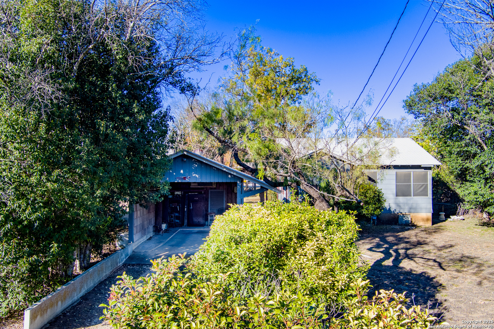 805 Evergreen