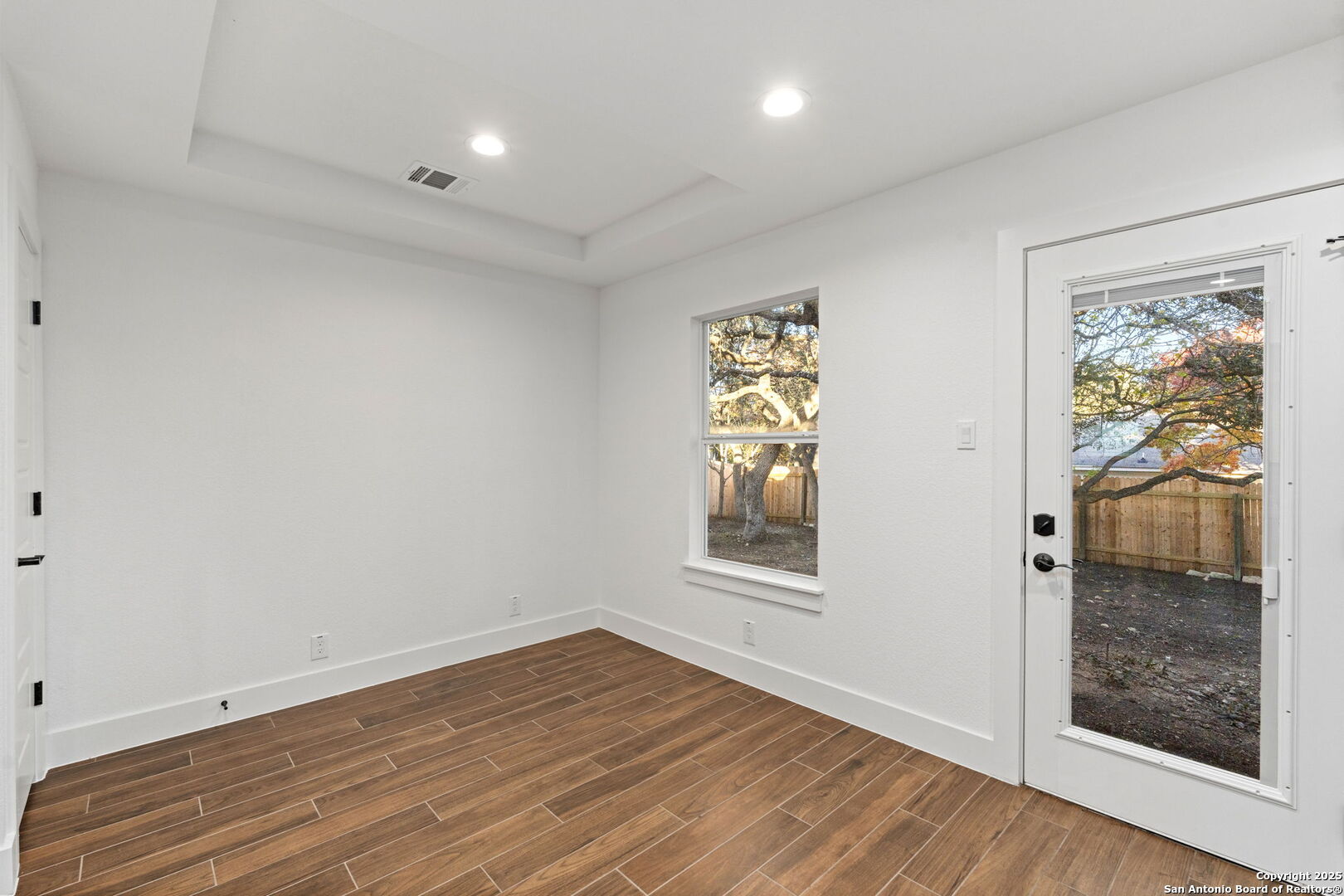 5910 Rolling Trail Drive