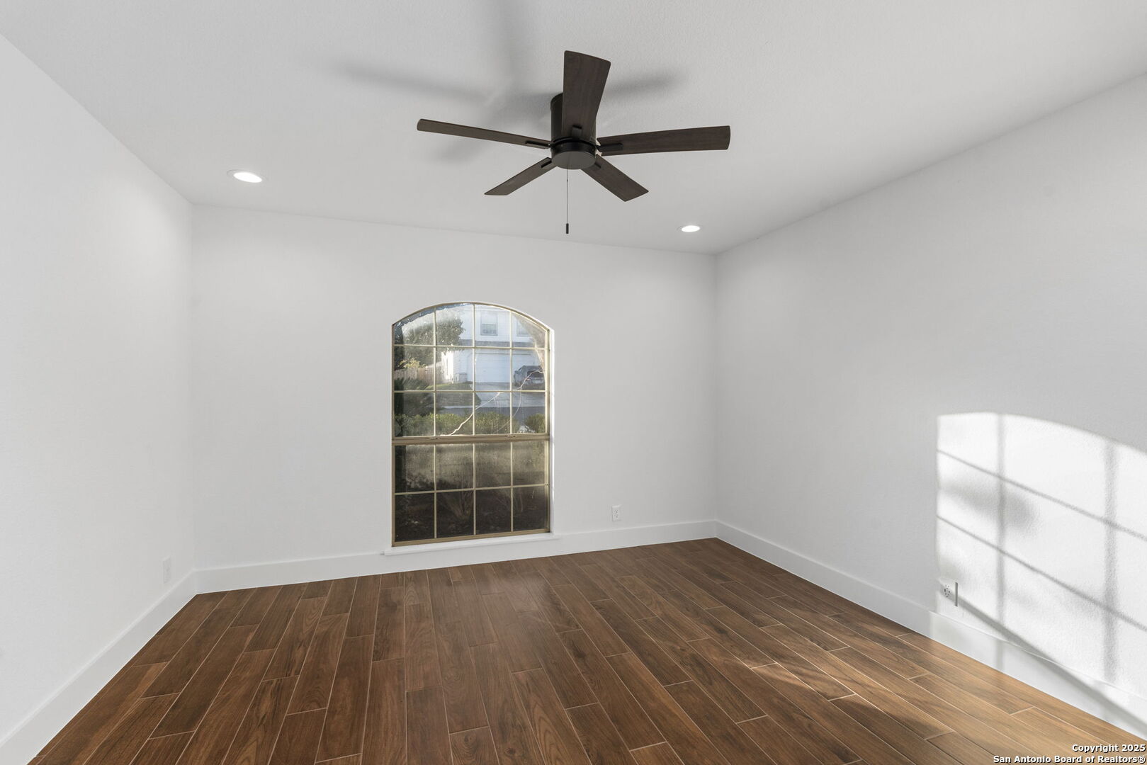 5910 Rolling Trail Drive