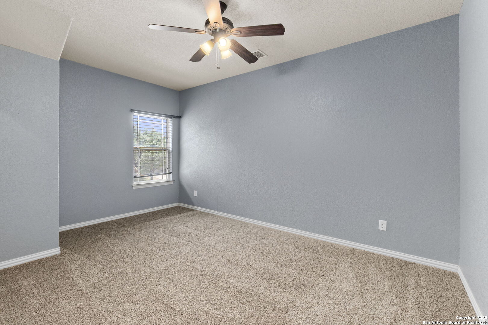 6031 Diego LN