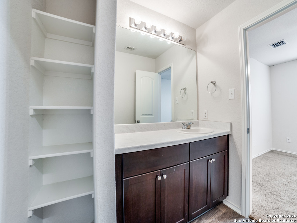 11715 Blackmore Leap
