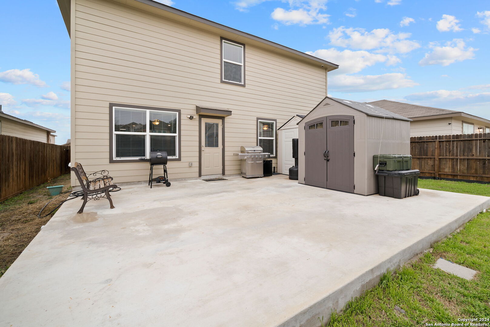 11423 BLACKMORE LEAP