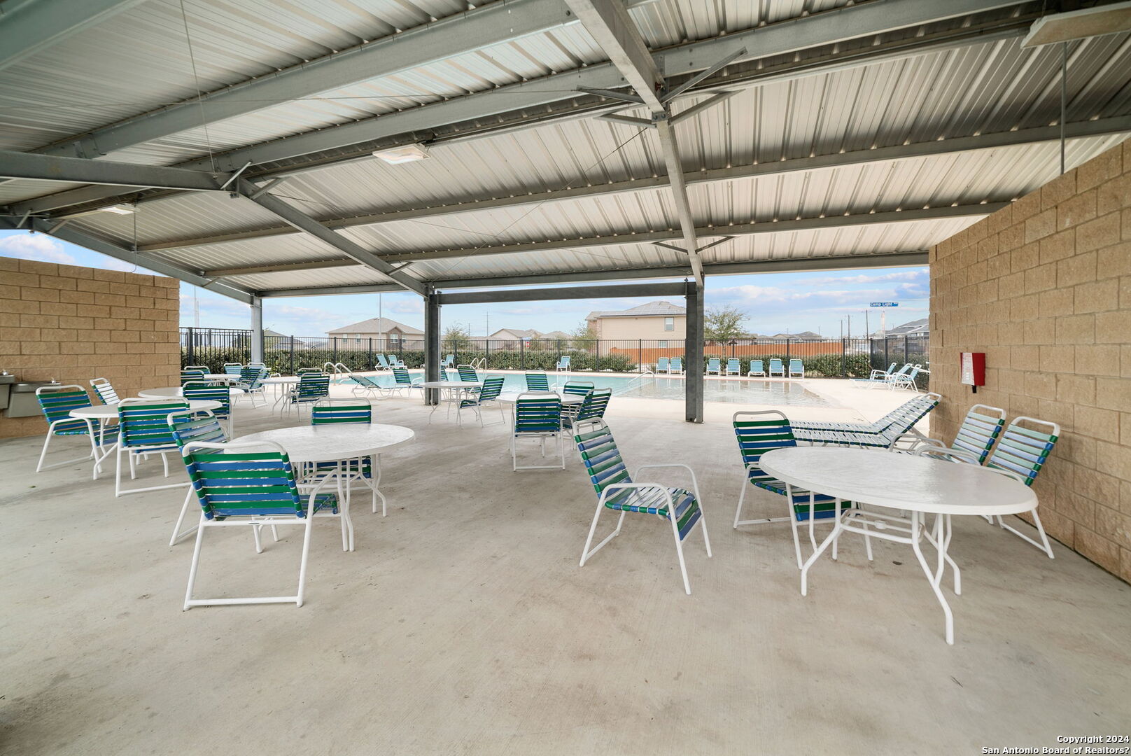 11423 BLACKMORE LEAP