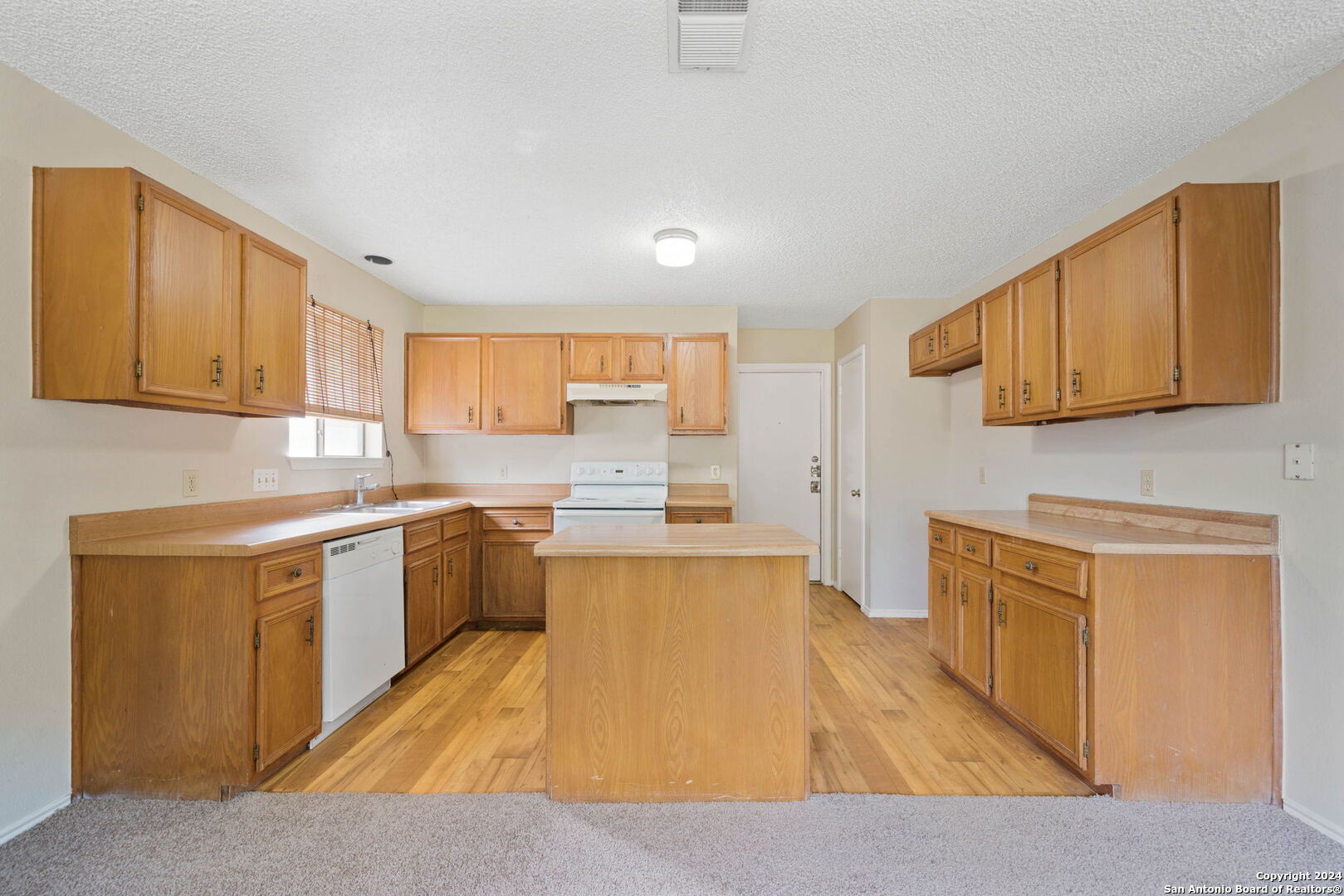 13918 TREE CROSSING ST