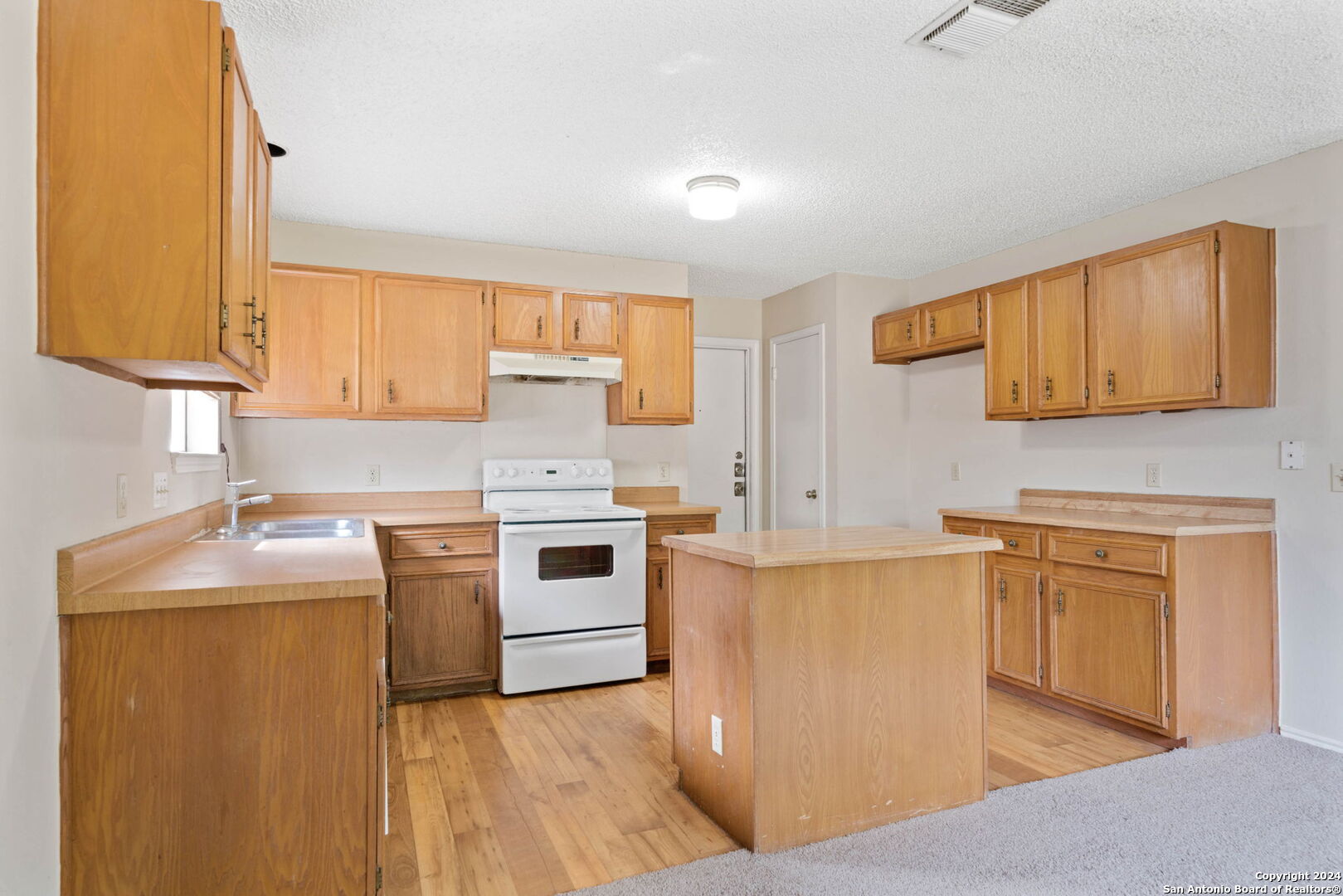 13918 TREE CROSSING ST