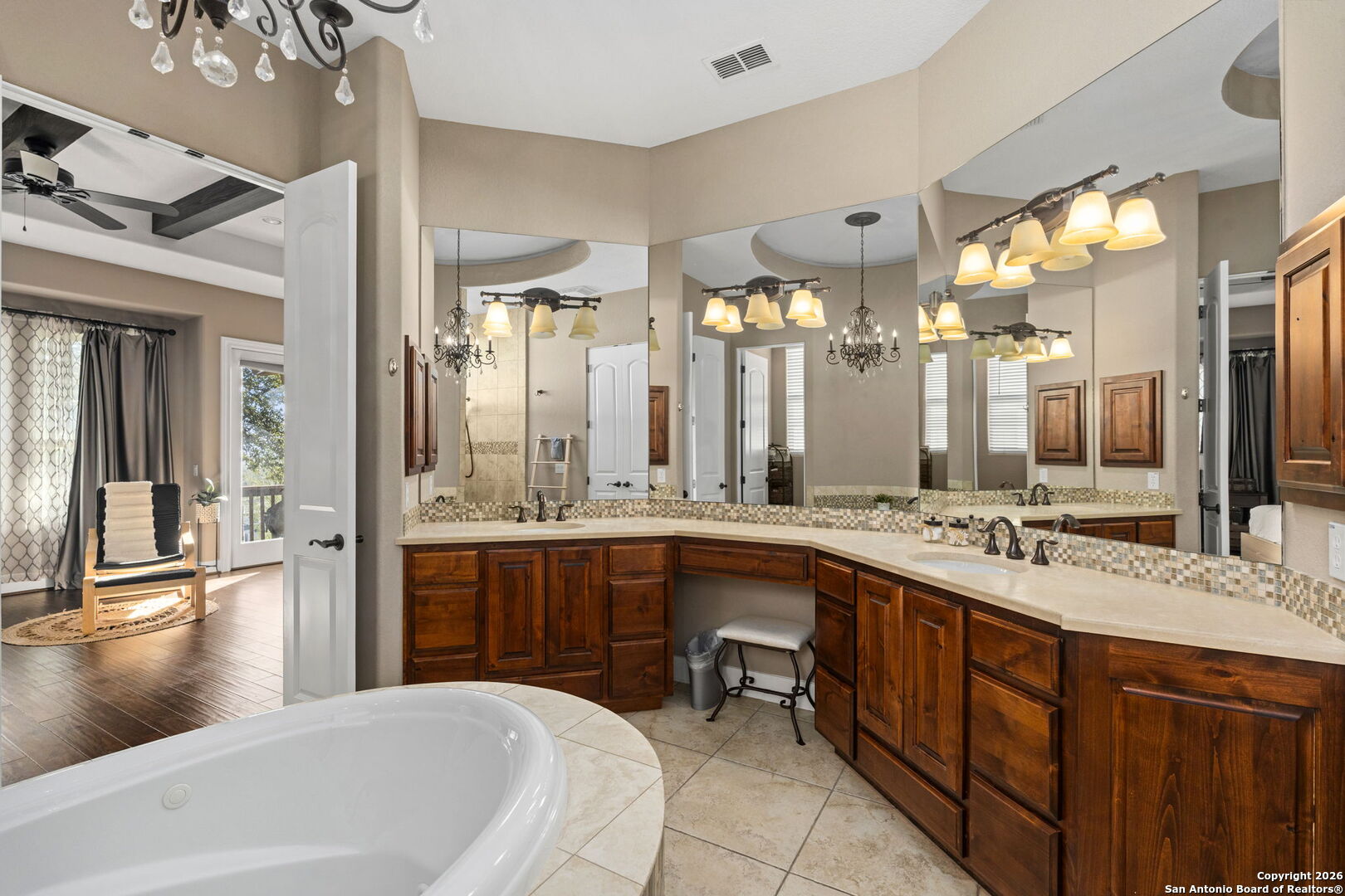 16123 Salto Del Agua