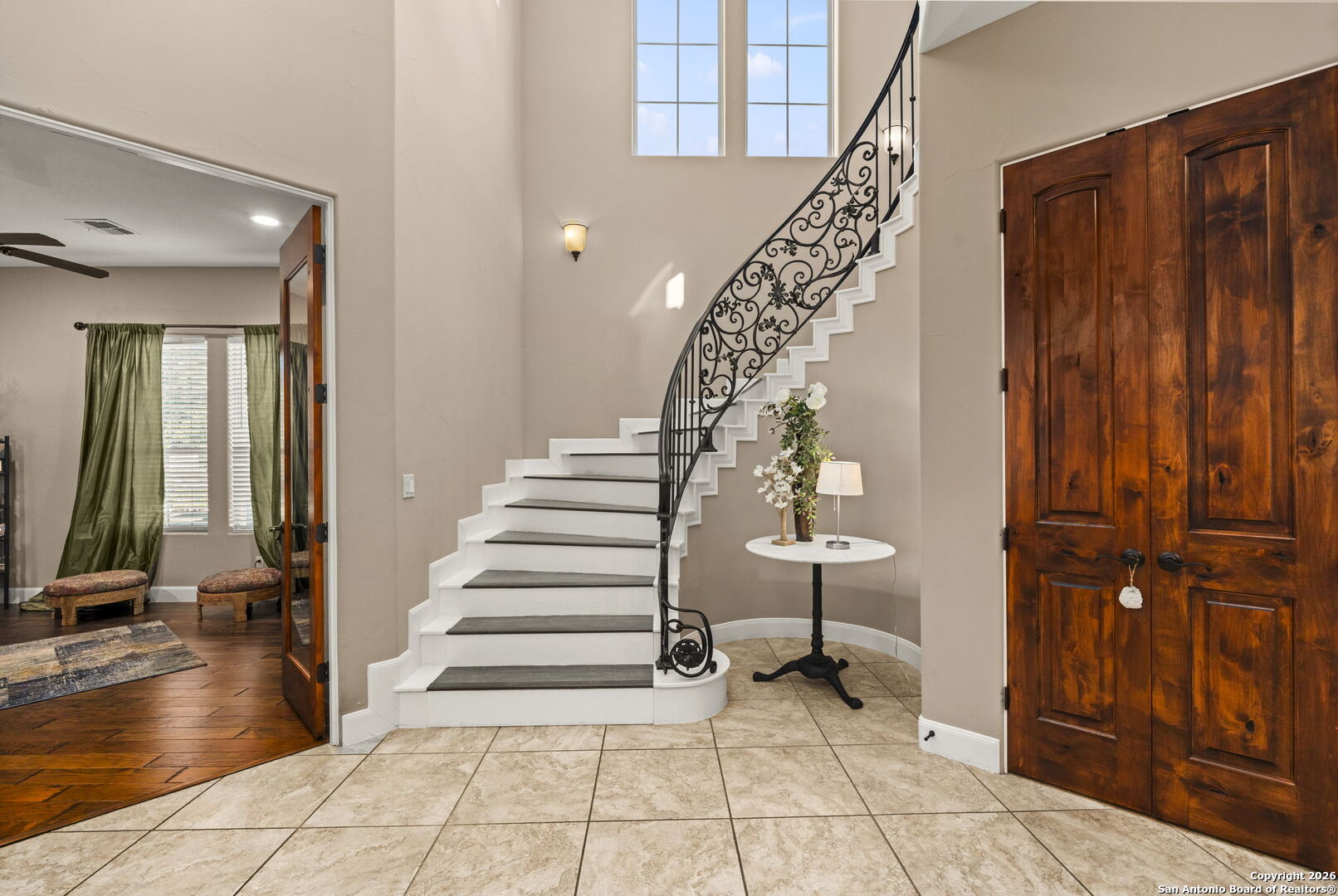 16123 Salto Del Agua