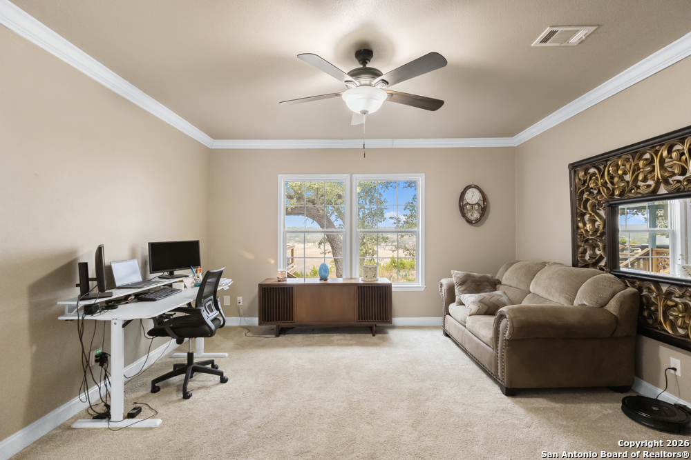 201 Private Road 1524