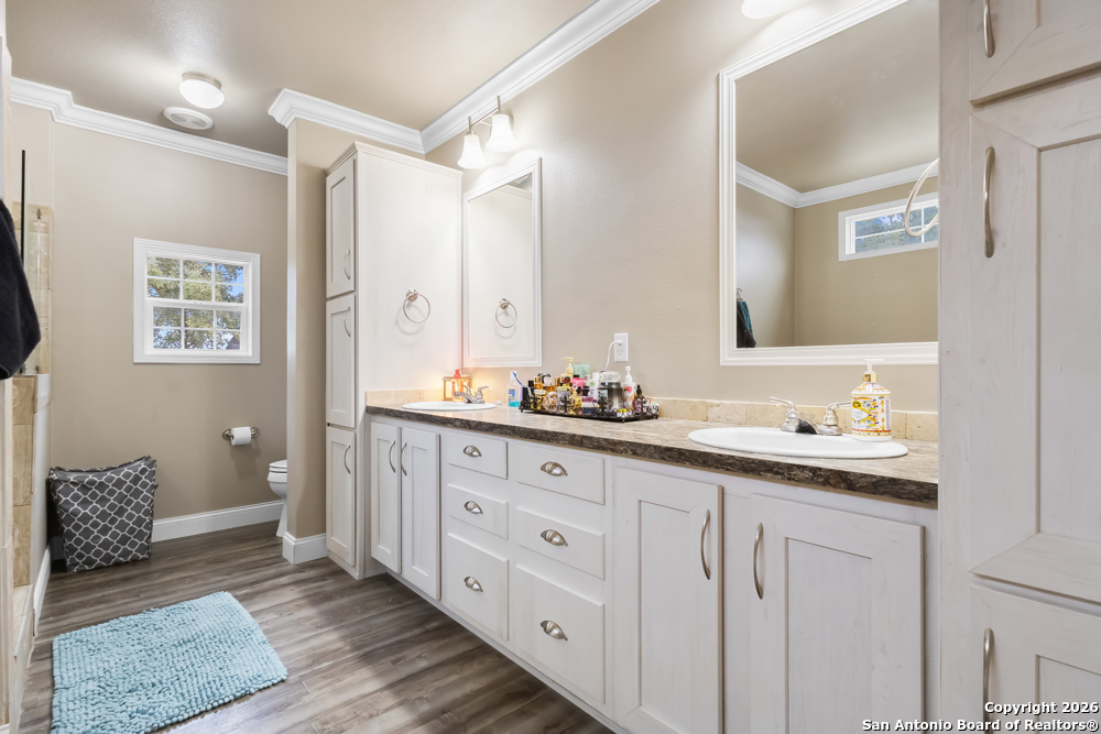 201 Private Road 1524