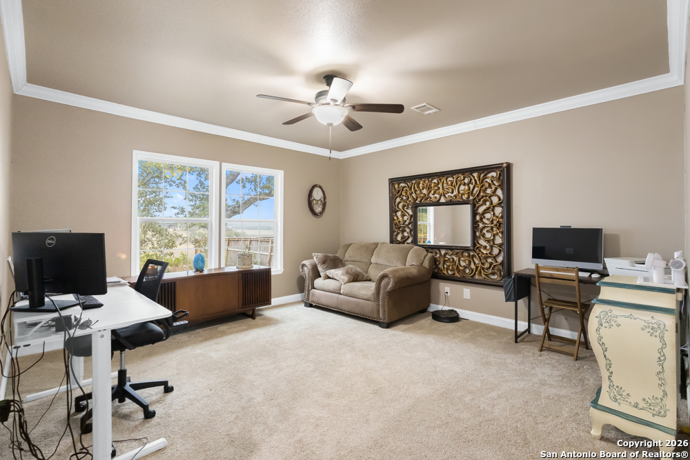 201 Private Road 1524