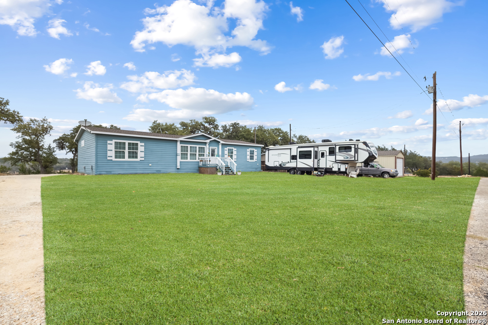 201 Private Road 1524