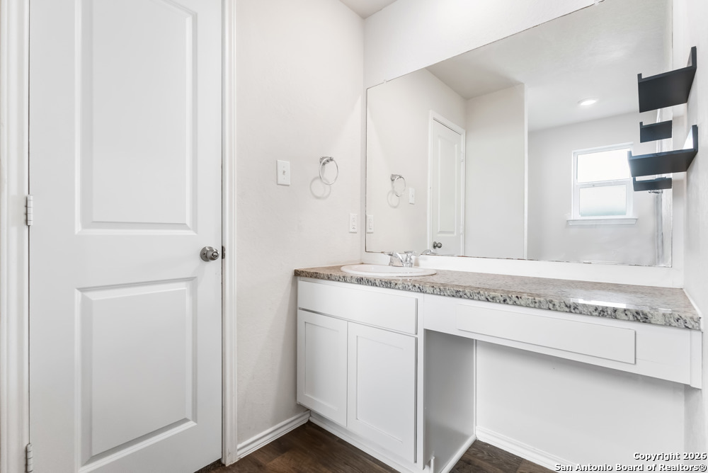 15363 Brown Violetear